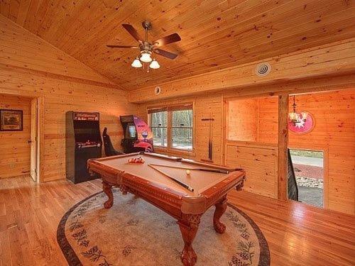 Majestic Springs Lodge Cabin McCookville Buitenkant foto