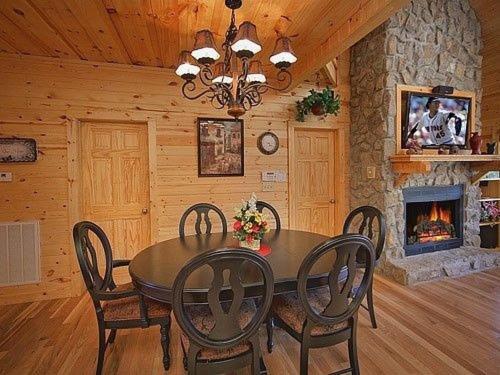 Majestic Springs Lodge Cabin McCookville Buitenkant foto